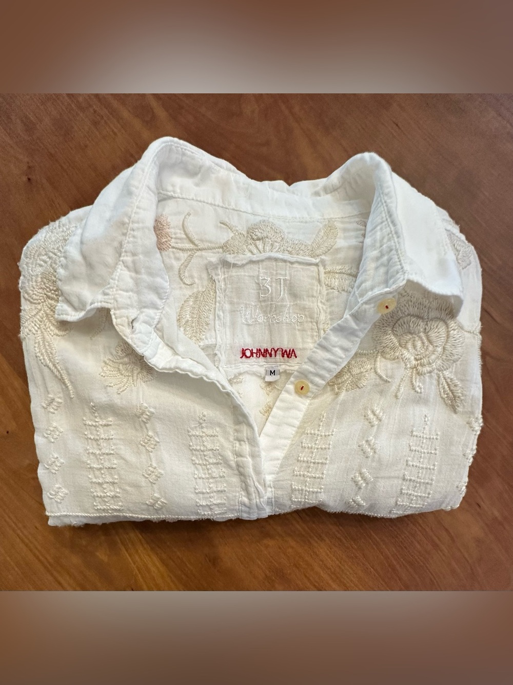 Johnny Was 3J Workshop Tonal Embroidered Peplum Blouse. Size M - Picture 14 of 16